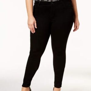Super skinny stretchy black pants